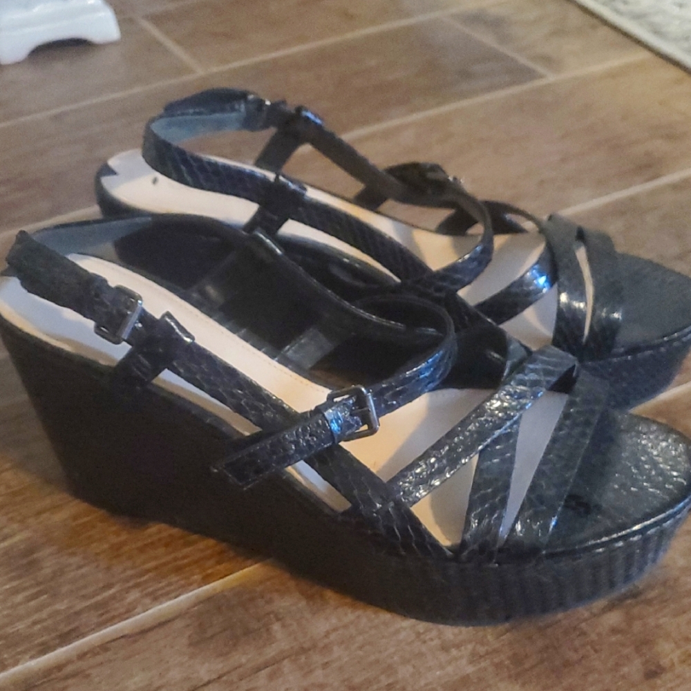 Via Spiga Black Wedge Sandals Size 8.5